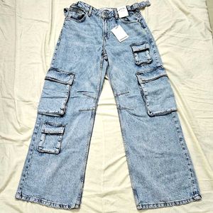 Light Wash Cargo Jeans ( with adjustable belt)