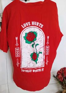 RED OVERSIZED TSHIRT