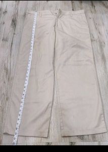 sc2047 Edgar Beggy Pants size 40