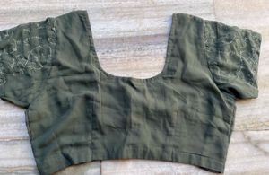 Dec Sale 🔥Traditional  Saree With Blouse