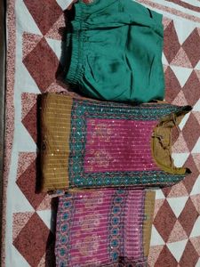 Stylish Pakistani Kameez