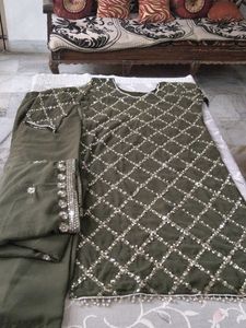 Pakistani Suits