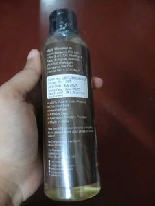 Urban Botanics Cold Pressed Hair Oil