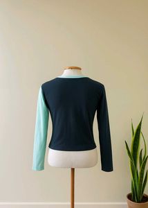 Colorblock Twist-Front Top