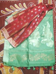 Red &amp; Green Decorative Saree