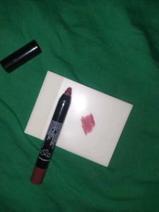 Plum Twist & Go Matte Lipstick