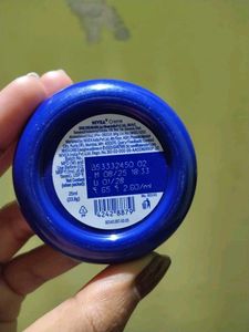 Nivea Creme - Moisturizing Skin Care