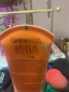 Lotus Herbals Safe Sun SPF 40