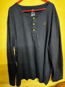 Urbano Plus T-Shirt.