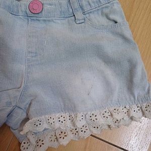 Cute Denim &amp; Lace Baby Shorts (age 5 to 7.5 yrs)