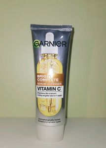 Garnier Vit C Serum Face Wash