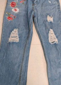 Embroidered Ripped Jeans
