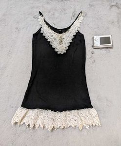 Cute floral white lace Top