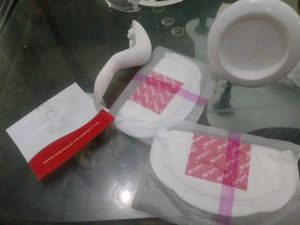 LuvLap Breast Pump With Pads