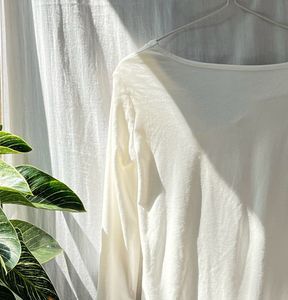 White dreamy top