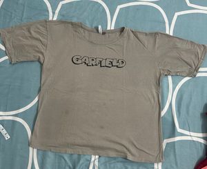 New Garfield Graphic Tee😍