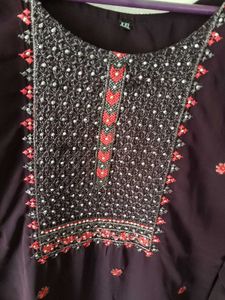 Elegant Embroidered Kurti