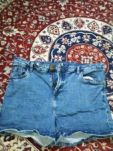 Shorts For Girls Looks Hot