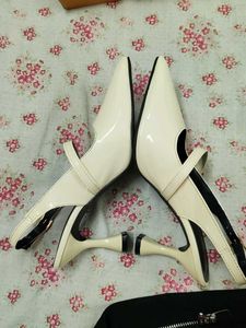 Elegant Slingback Heels