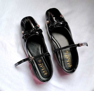 New Glossy Black Loafer