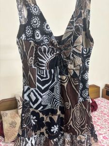 Print Flared Hem Sleeveless Top