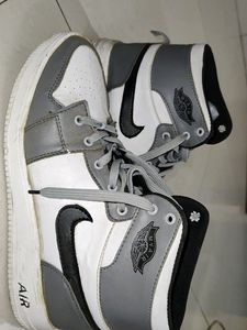 Air jordan 1 High Lookalike Heavily Used