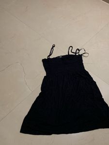 H&amp;M Black Strapless Top