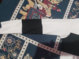 WHITE-BLACK CROP TOP