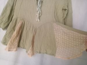 MAGNOLIA PEARL GAUZY TOP 💚