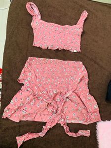 Selling In Good Condition Never Wear For Beach