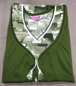 Green 'Lady of Walk' Nightgown