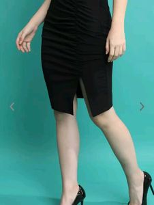 Black Side-slit Pencil Skirt