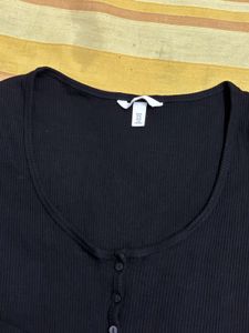 H&amp;M Black Ribbed Crop Top