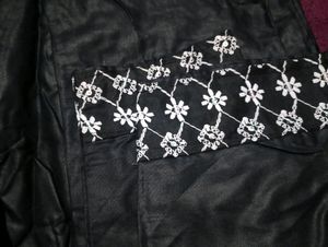 Nayracut Kurta Set