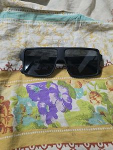 Black Square Sunglass