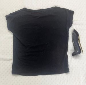 Max Black Crop Top