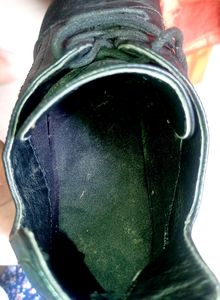 TRENDING WOMAN BOOTS