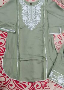 Dresses And Cord Sets On Sale.