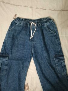 Wide Leg Cargo Jeans.