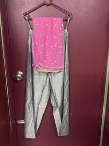 Elegant Kurta Set perfect for festive season