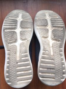 Cult sport Shoes -Size 6 … brand New Wore Twice