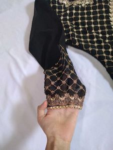 GORGEOUS BLACK AND GOLDEN SUIT