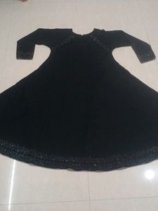 New Abaya With White Stones