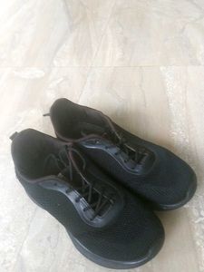 Black Sport Sneakers