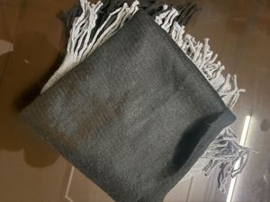 Stylish Two-Tone Scarf