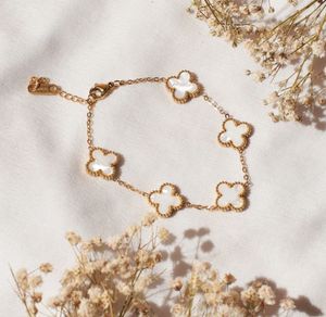 Victorian White Clover Bracelet🤍🎀