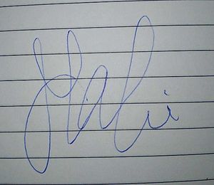 MS Dhoni Autograph