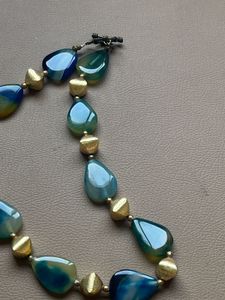 Onyx Elegant Teal &amp; Gold Teardrop Necklace