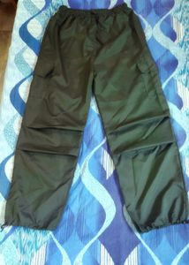 forest green cargo pants