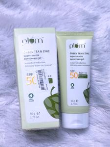 Plum Green Tea & Zinc Super Matte Sunscreen